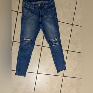 Stylish Blue Distressed Jeans